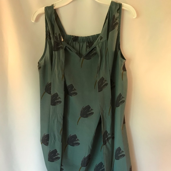 CAbi Tulip Top-Style 984 - Picture 2 of 3